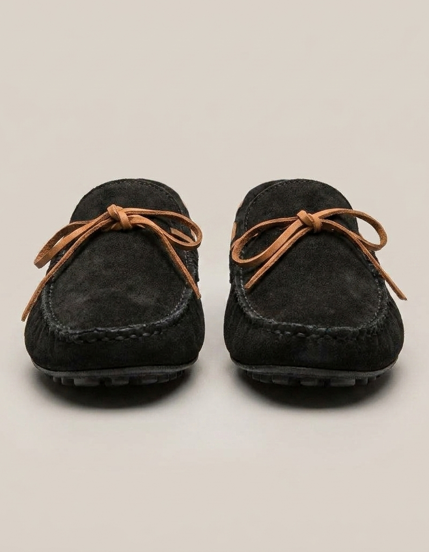 PLUXSTYLE::numise::mens-bow-lace-driving-loafers::pack-black