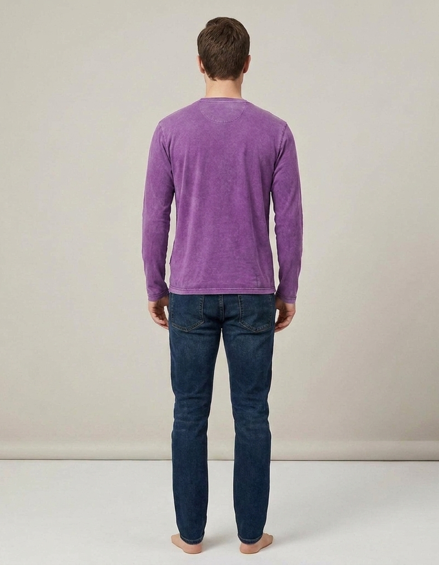 PLUXSTYLE::numise::mens-lived-in-henley-top::back