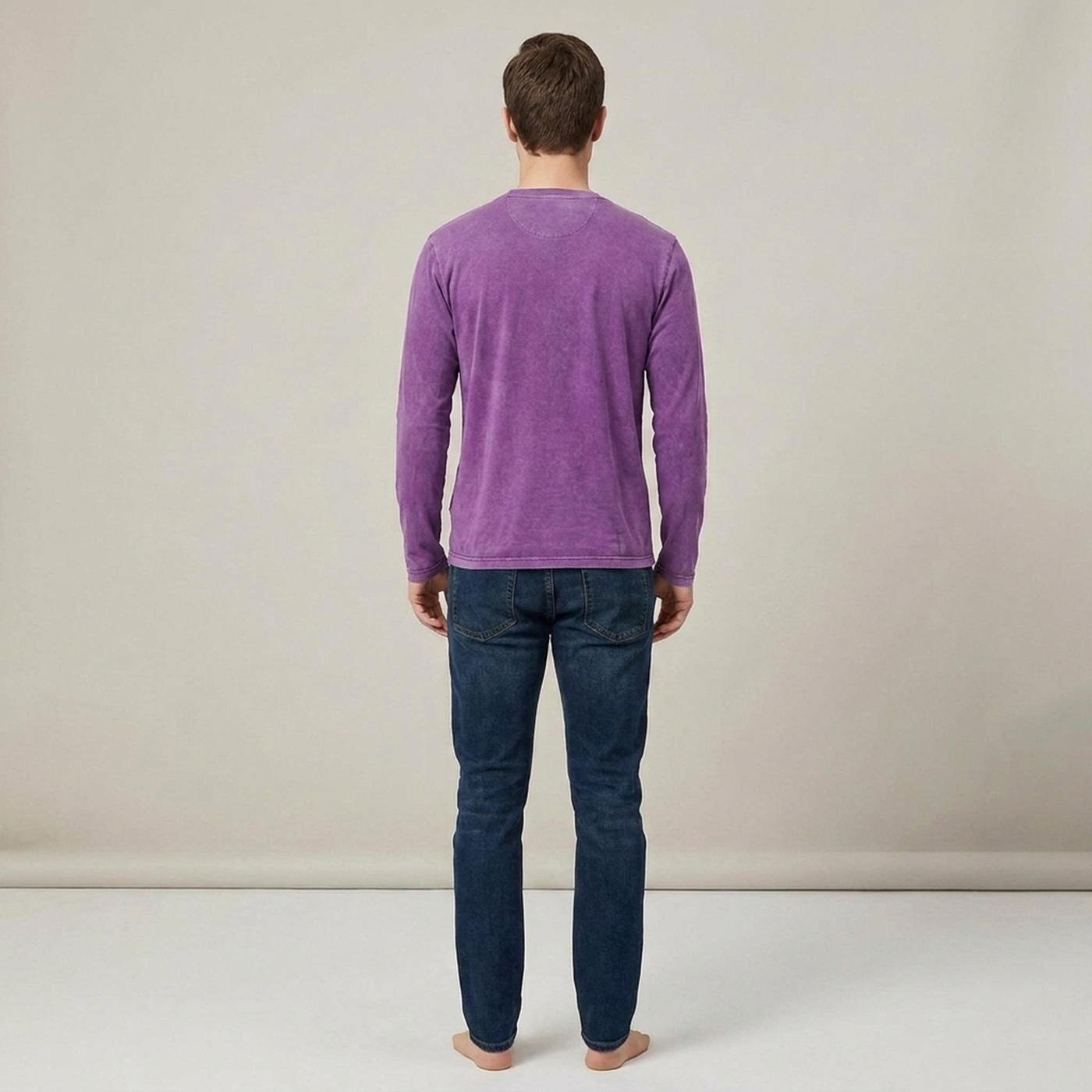 PLUXSTYLE::numise::mens-lived-in-henley-top::back
