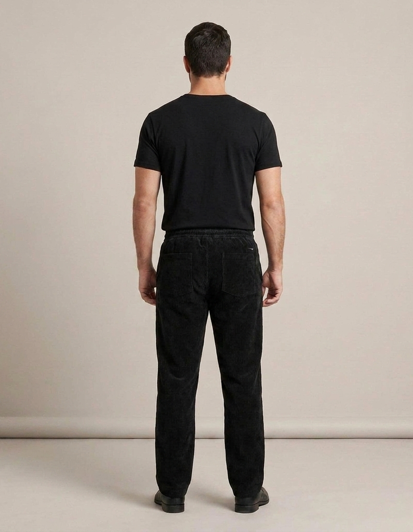 PLUXSTYLE::numise::mens-easy-waist-straight-leg-pants::back