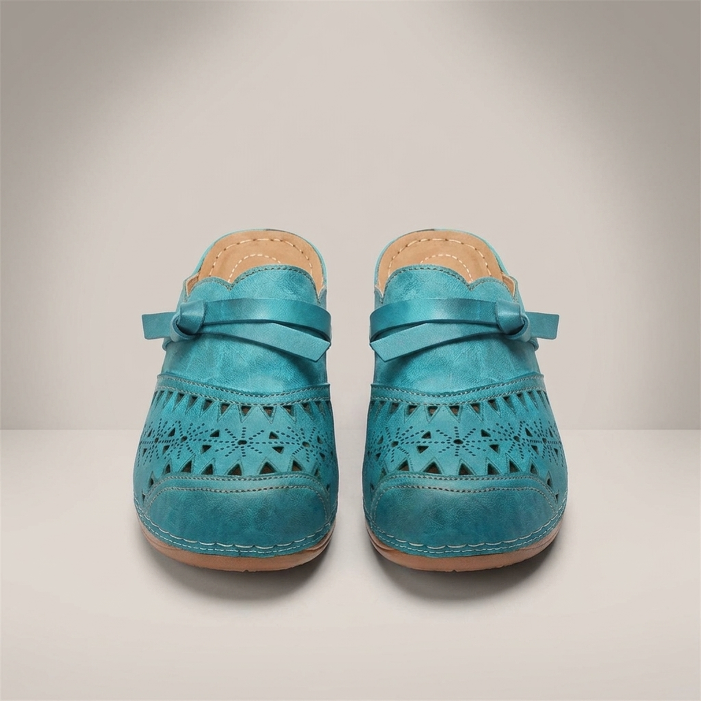 PLUXSTYLE::numise::womens-adjustable-everyday-clogs::pack-lake-blue