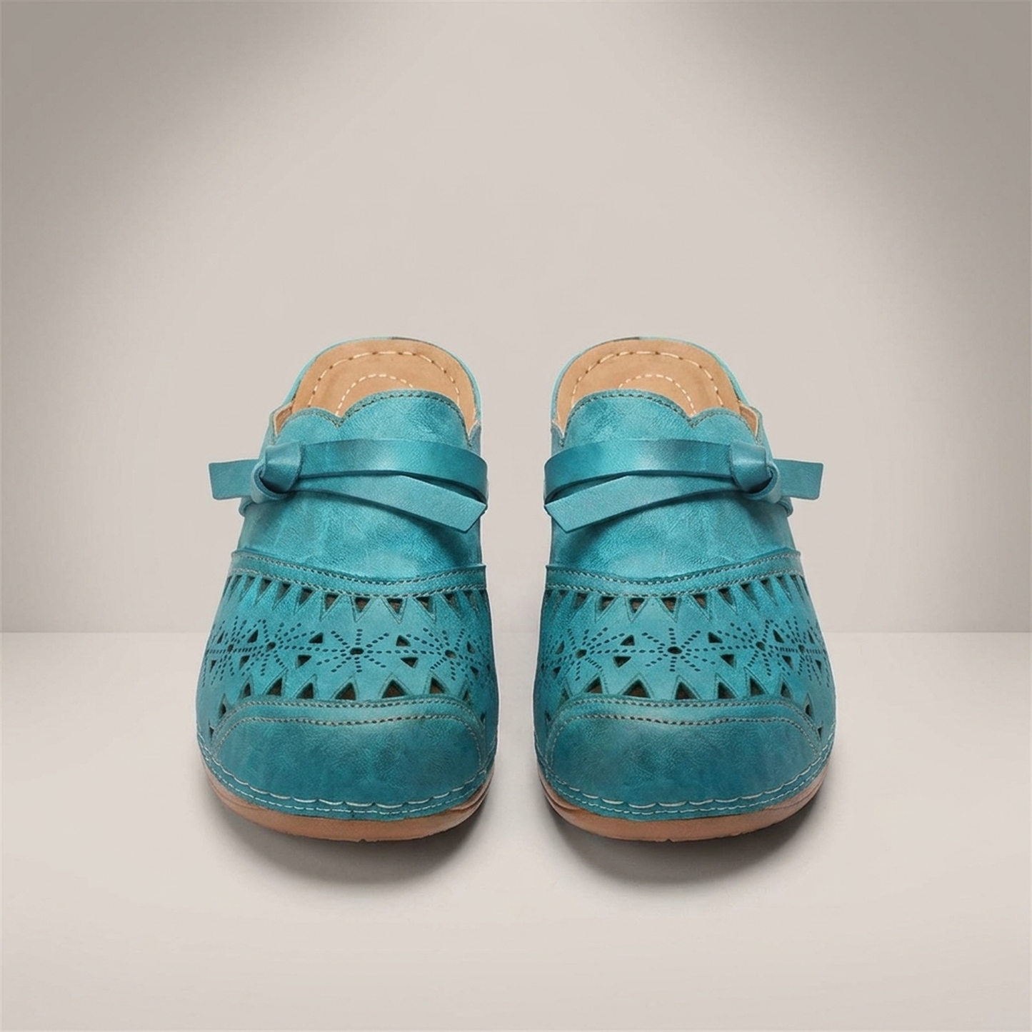 PLUXSTYLE::numise::womens-adjustable-everyday-clogs::pack-lake-blue