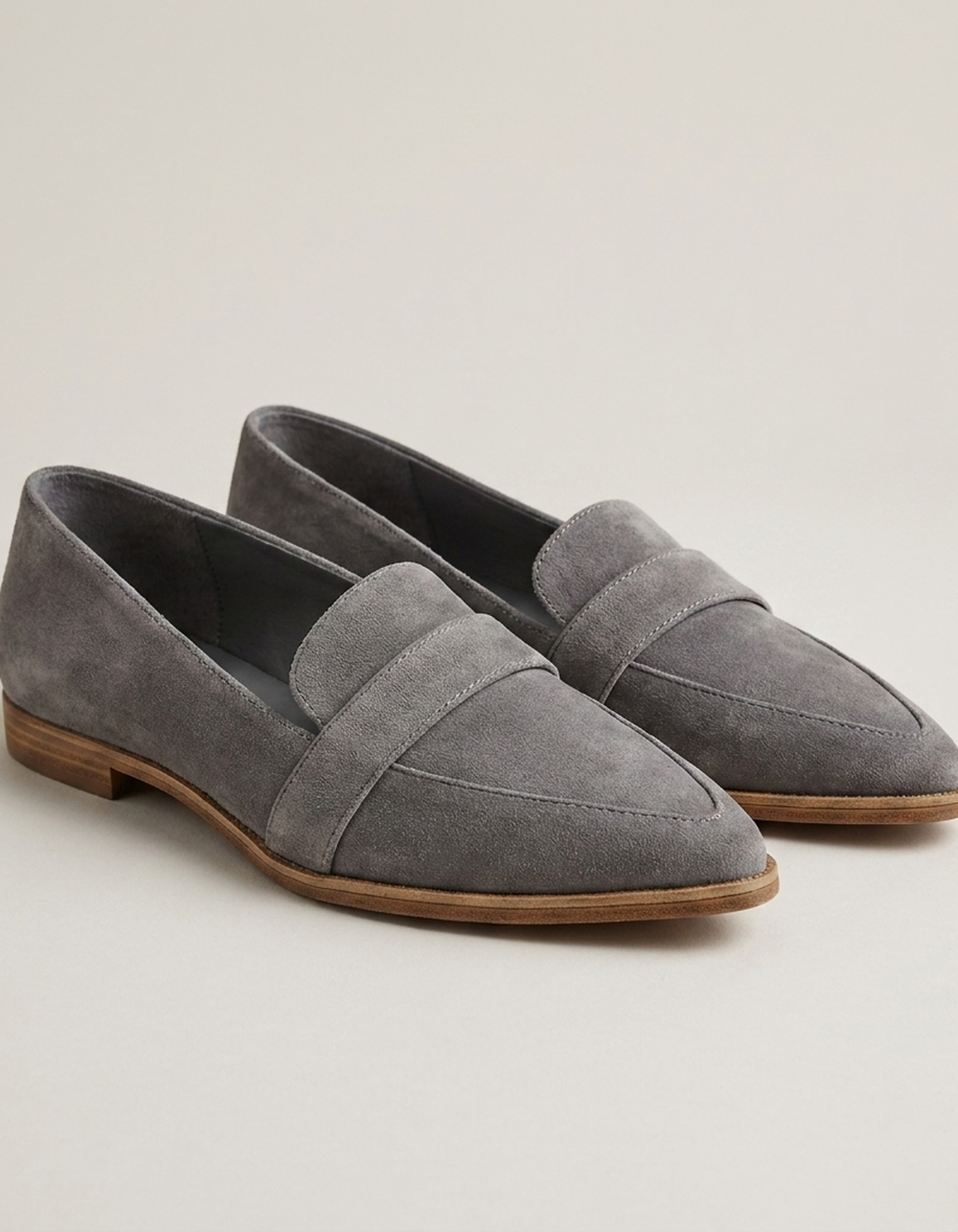 PLUXSTYLE::numise::helen-supportive-loafers::pack-grey