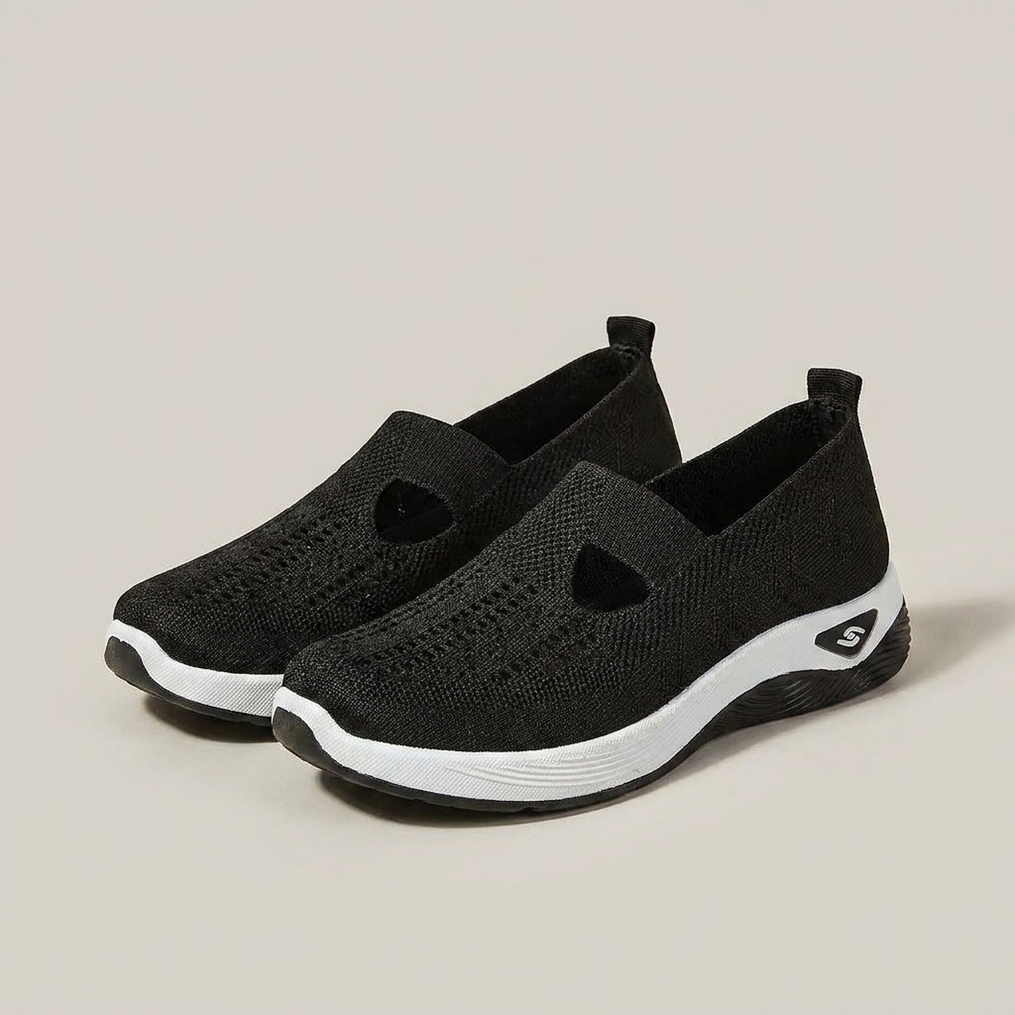 PLUXSTYLE::numise::daria-supportive-slip-on-shoes::pack-black