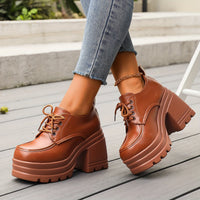 PLUXSTYLE::numise::chunky-platform-oxford-footwear::lifestyle-keep-1