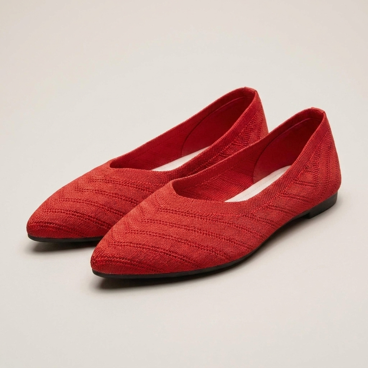 PLUXSTYLE::numise::womens-pointed-toe-ballet-footwear::closeup-detail