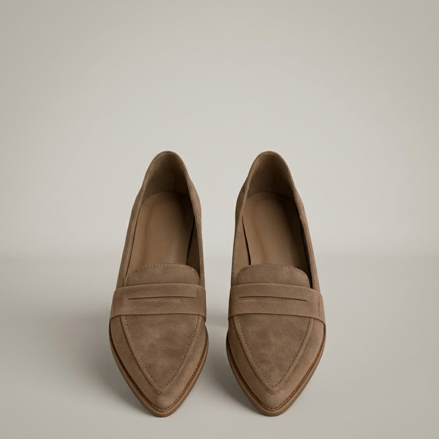 PLUXSTYLE::numise::everyday-comfort-loafers::pack-khaki