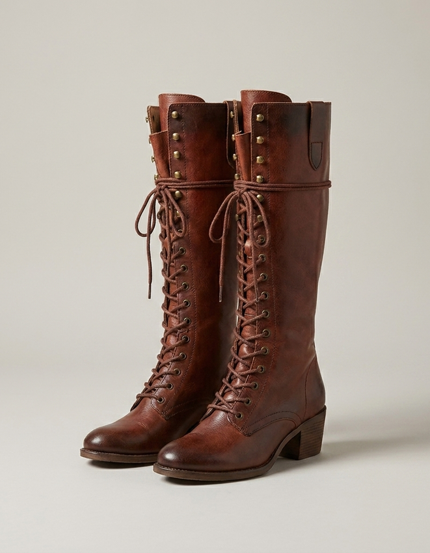 PLUXSTYLE::numise::anja-knee-high-table::pack-reddish-brown