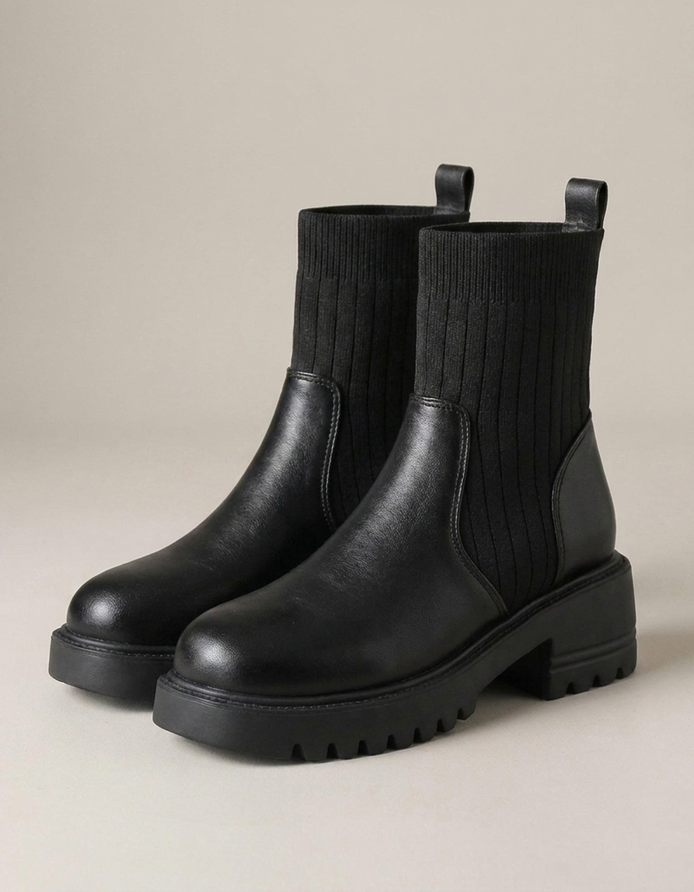 PLUXSTYLE::numise::addison-comfort-platform-boots::closeup-detail