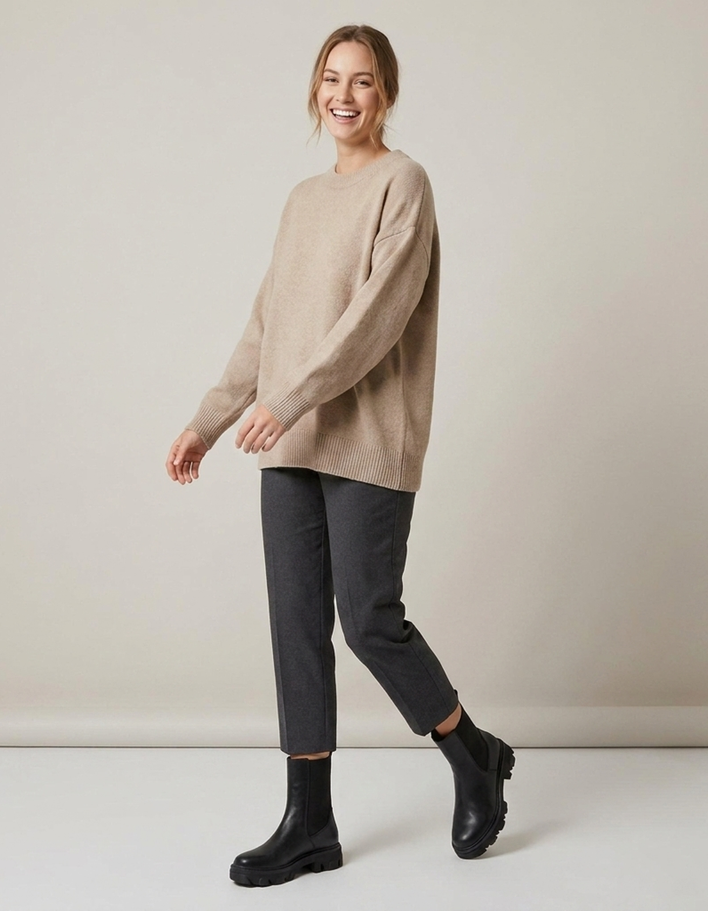 PLUXSTYLE::numise::alina-chunky-everyday-boots::zoom-out