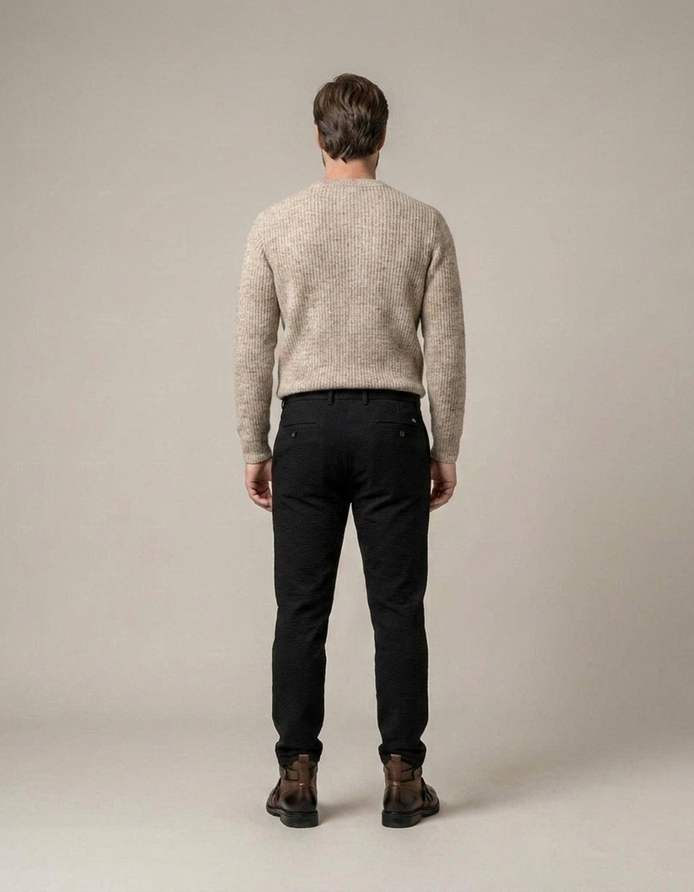 PLUXSTYLE::numise::alloro-tailored-fit-pants::back