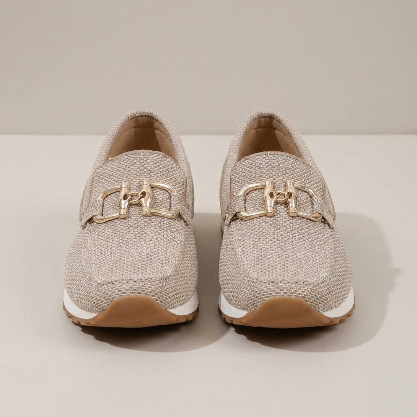 PLUXSTYLE::numise::supportive-buckle-loafers::pack-beige