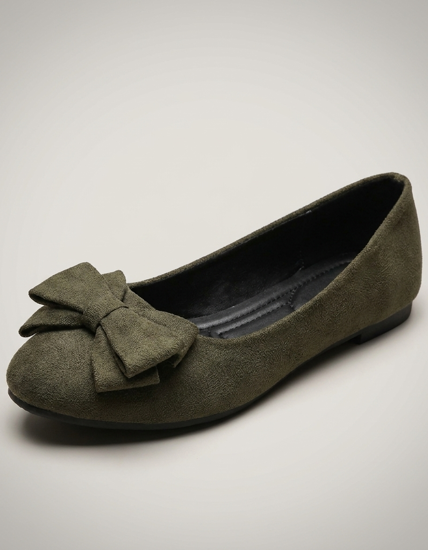PLUXSTYLE::numise::annabelle-bow-detail-ballerina-flats::closeup-hero