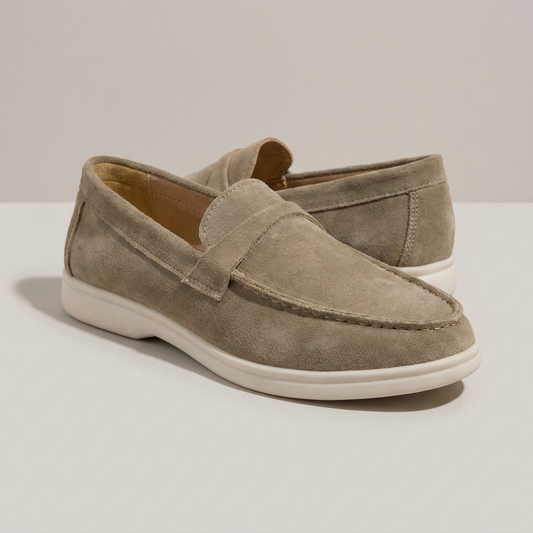 PLUXSTYLE::numise::ailin-everyday-loafers::closeup-hero