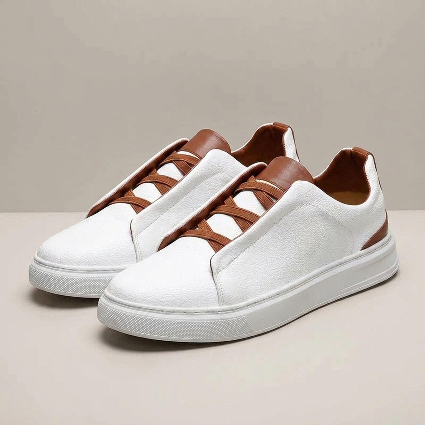 PLUXSTYLE::numise::heritage-crossover-sneakers::closeup-detail