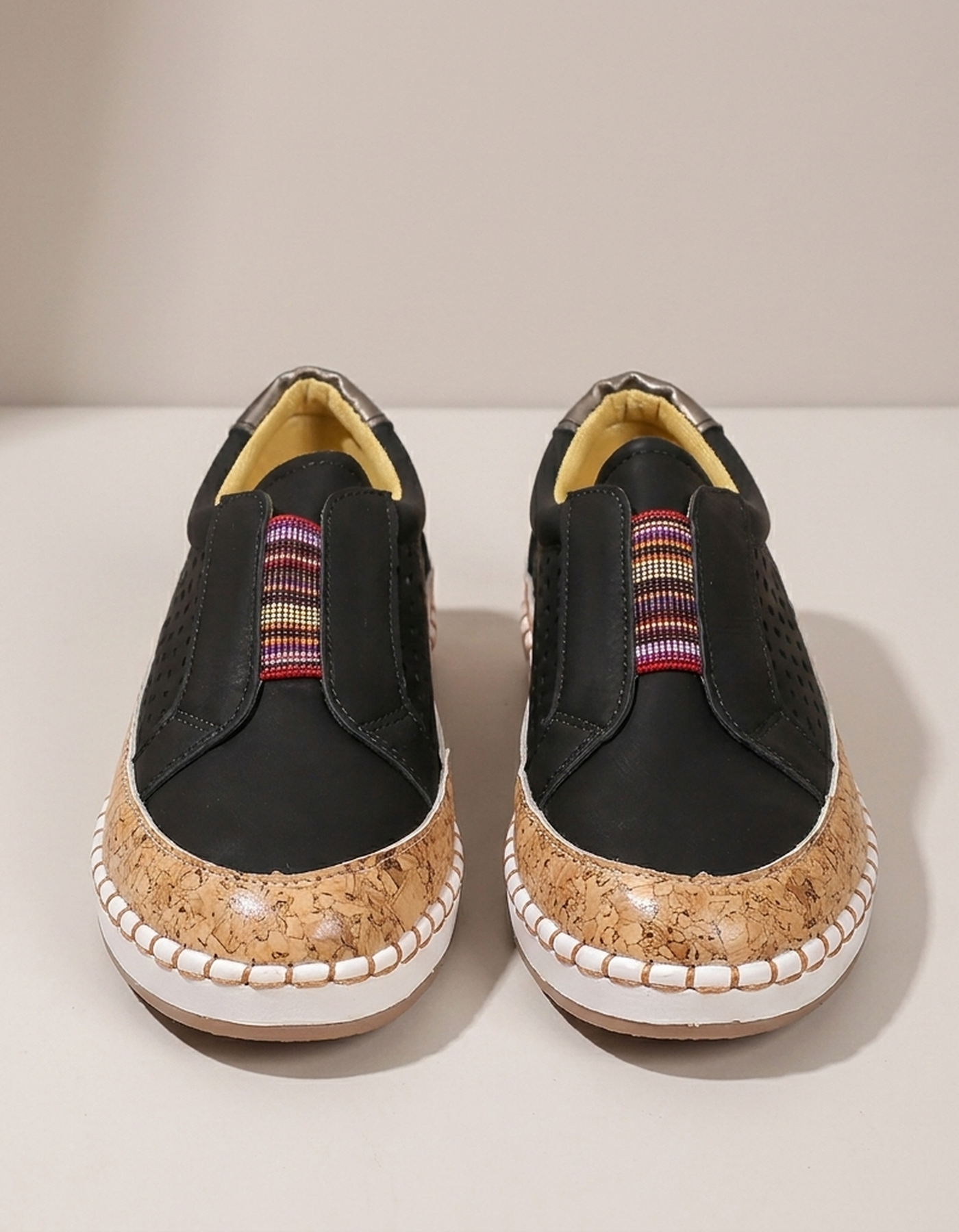 PLUXSTYLE::numise::easy-step-slip-on-footwear::pack-black