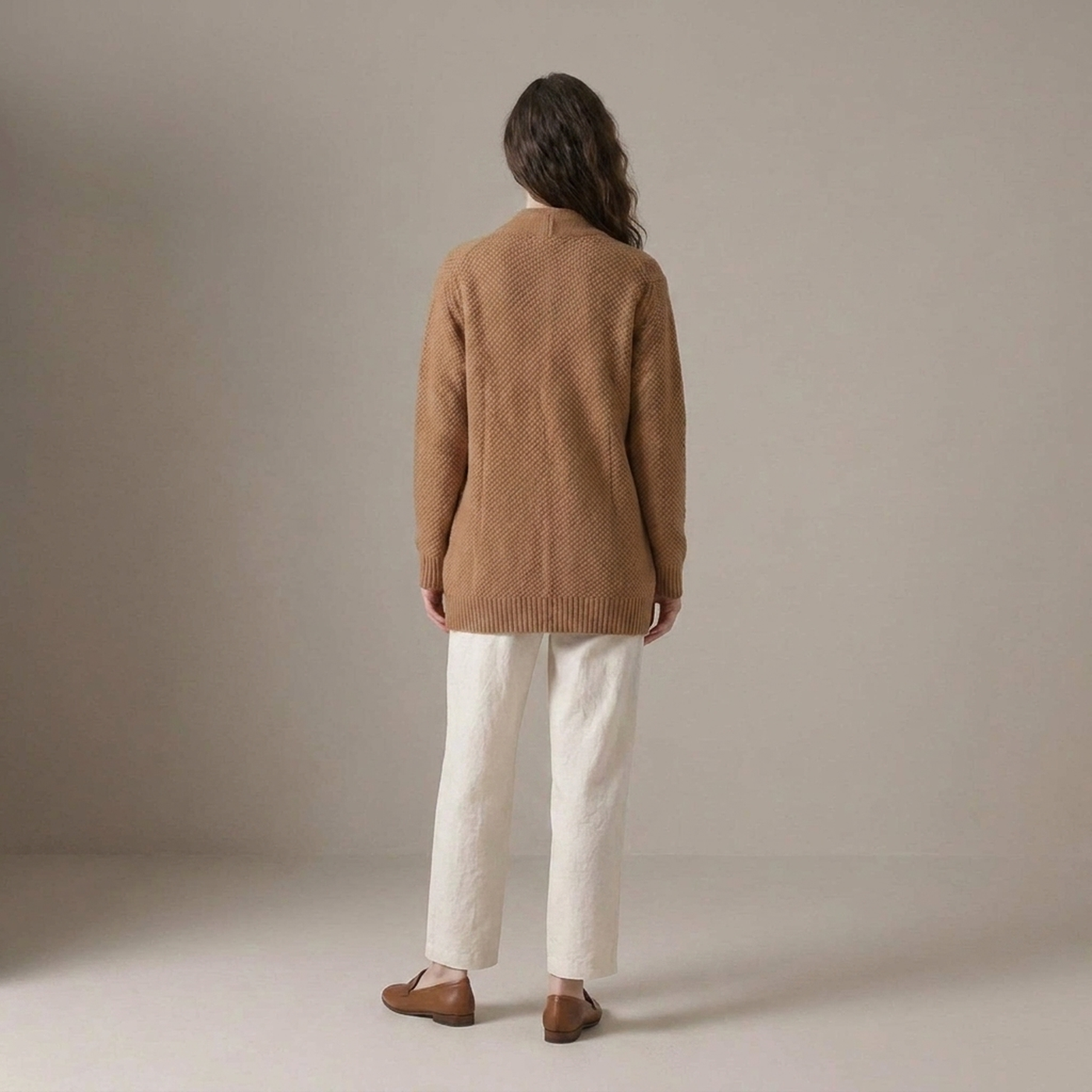 PLUXSTYLE::numise::relaxed-button-front-cardigan::back