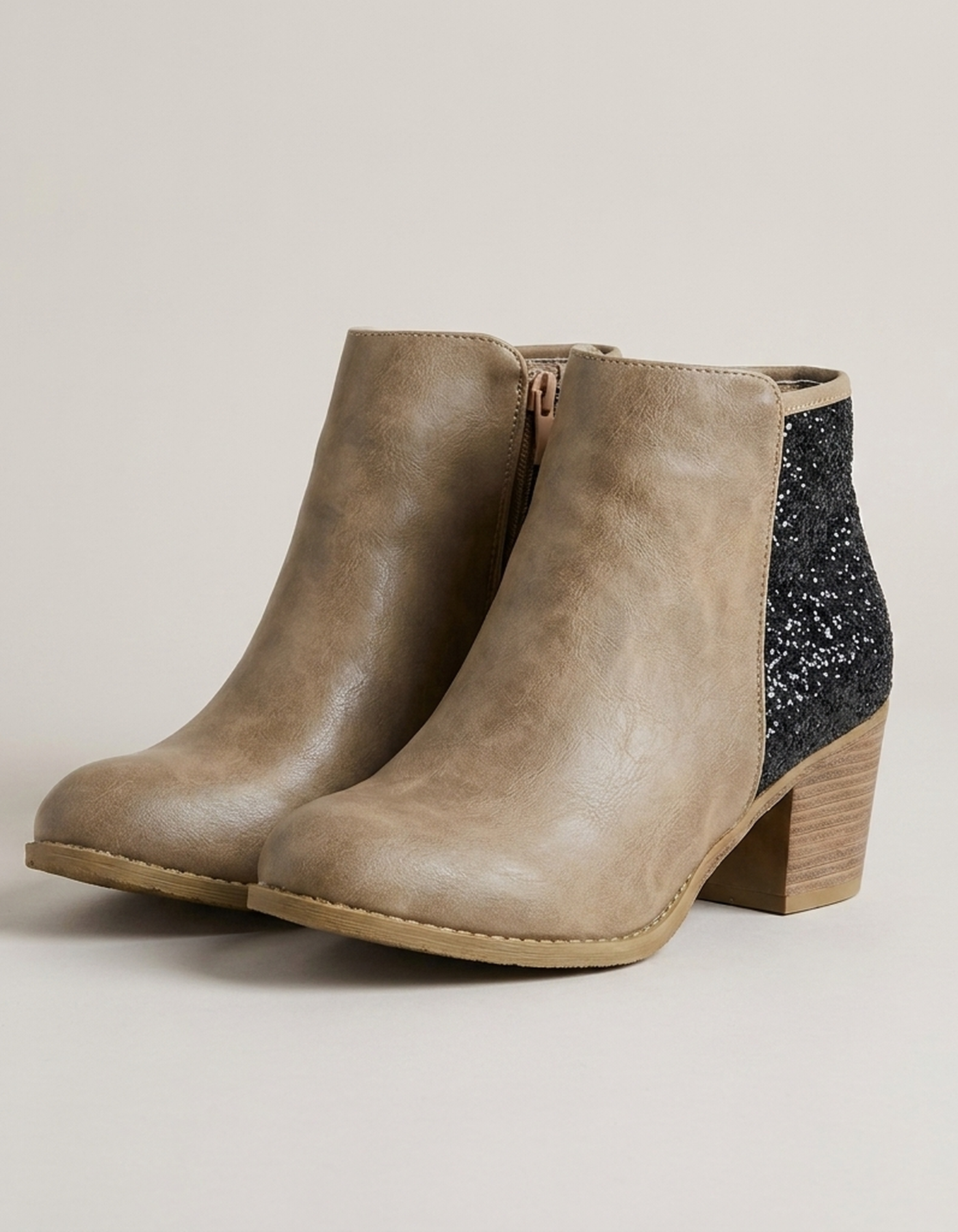 PLUXSTYLE::numise::aisling-sparkling-ankle-boots::pack-khaki