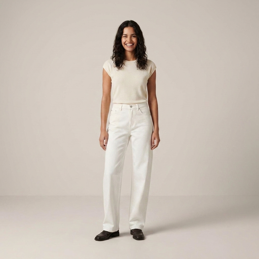 PLUXSTYLE::numise::alma-white-barrel-leg-jeans::front