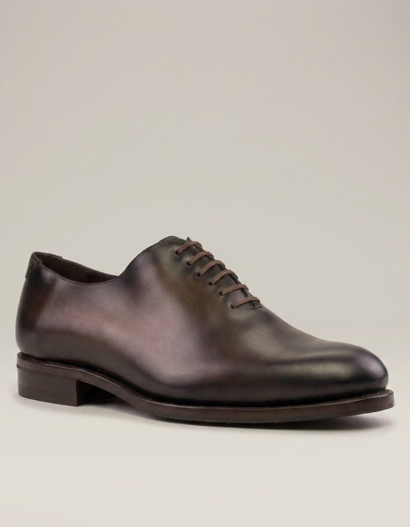 PLUXSTYLE::numise::rich-tone-oxford-shoes::closeup-hero