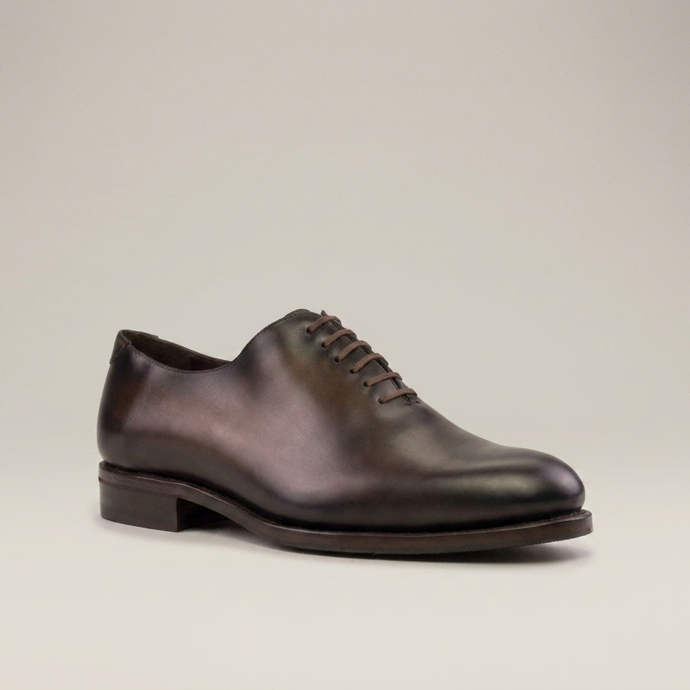 PLUXSTYLE::numise::rich-tone-oxford-shoes::closeup-hero