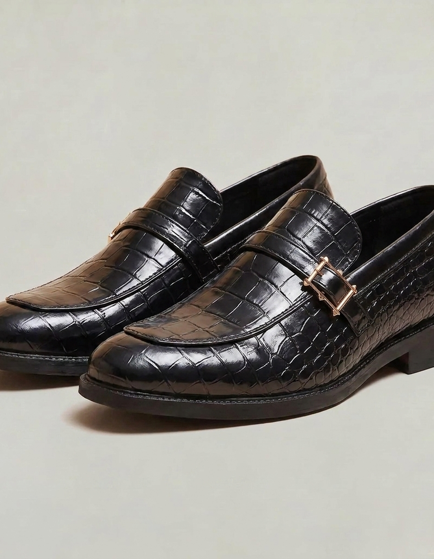 PLUXSTYLE::numise::mens-buckle-comfort-loafers::pack-black