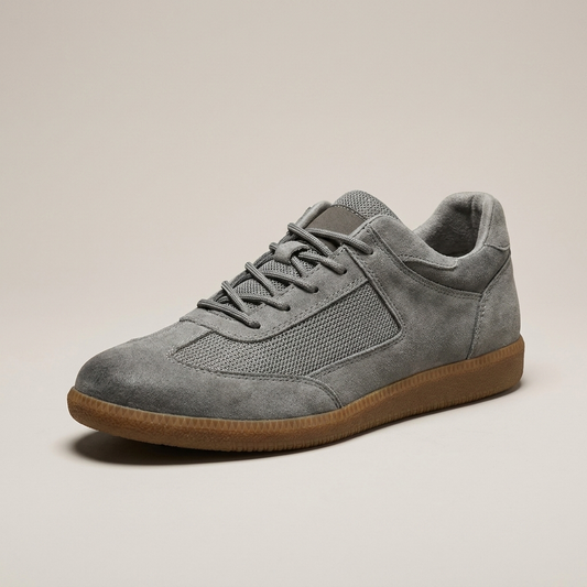 PLUXSTYLE::numise::aprielle-low-cut-sneakers::closeup-hero