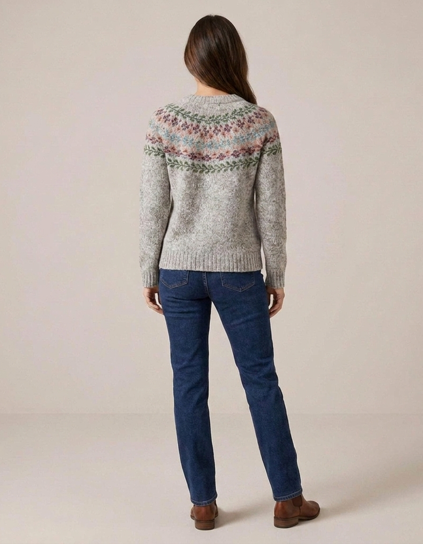 PLUXSTYLE::numise::evelina-relaxed-fit-sweater::back