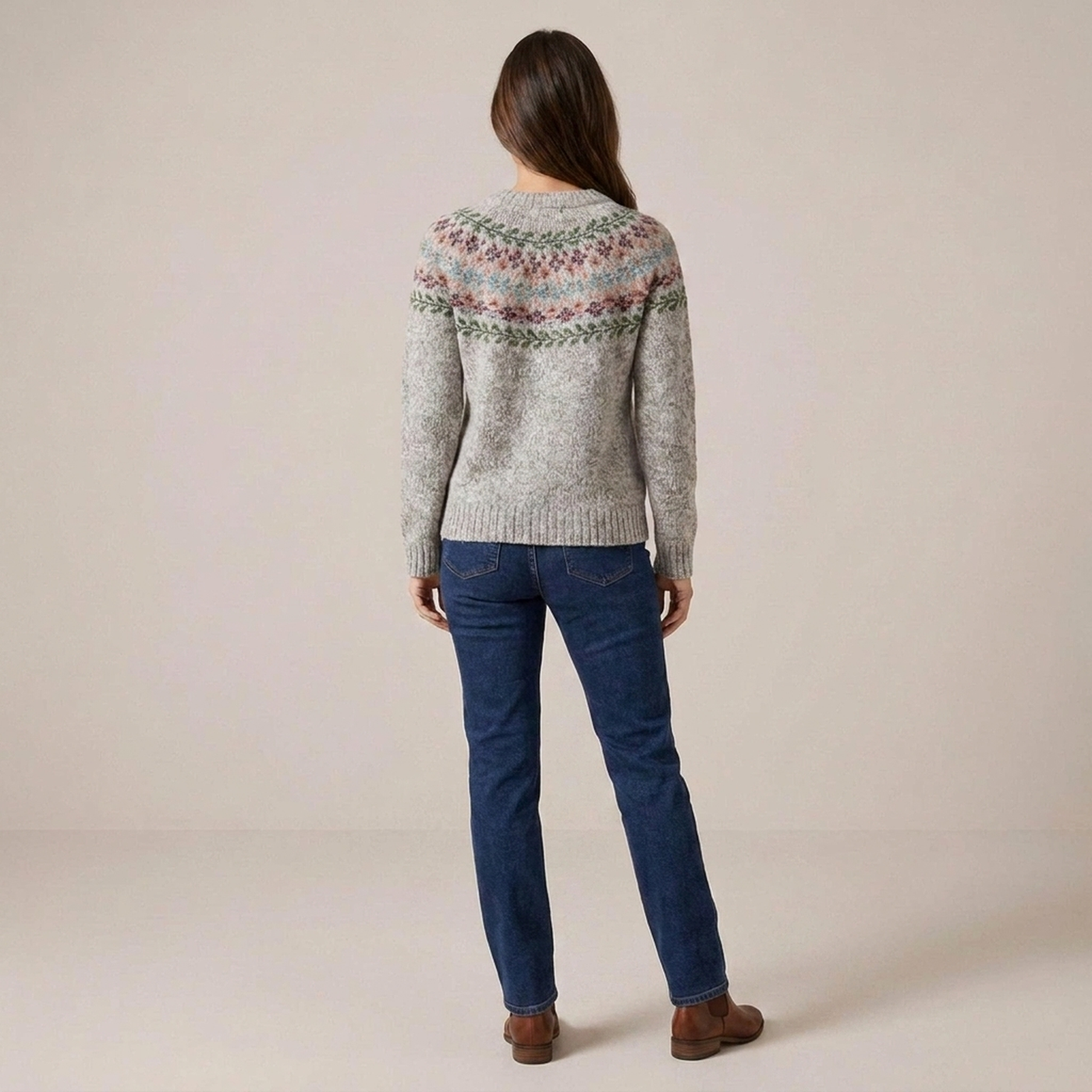 PLUXSTYLE::numise::evelina-relaxed-fit-sweater::back