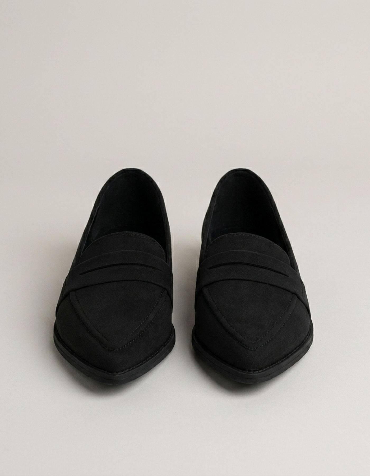 PLUXSTYLE::numise::everyday-comfort-loafers::pack-black