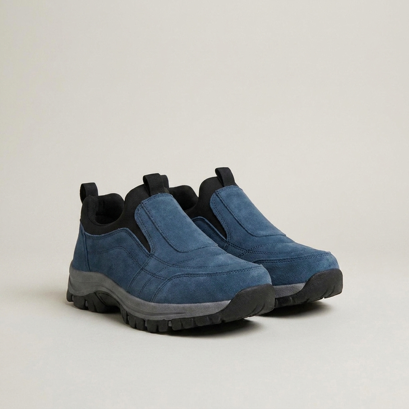 PLUXSTYLE::numise::mens-cushioned-slip-on-walking-shoes::closeup-detail