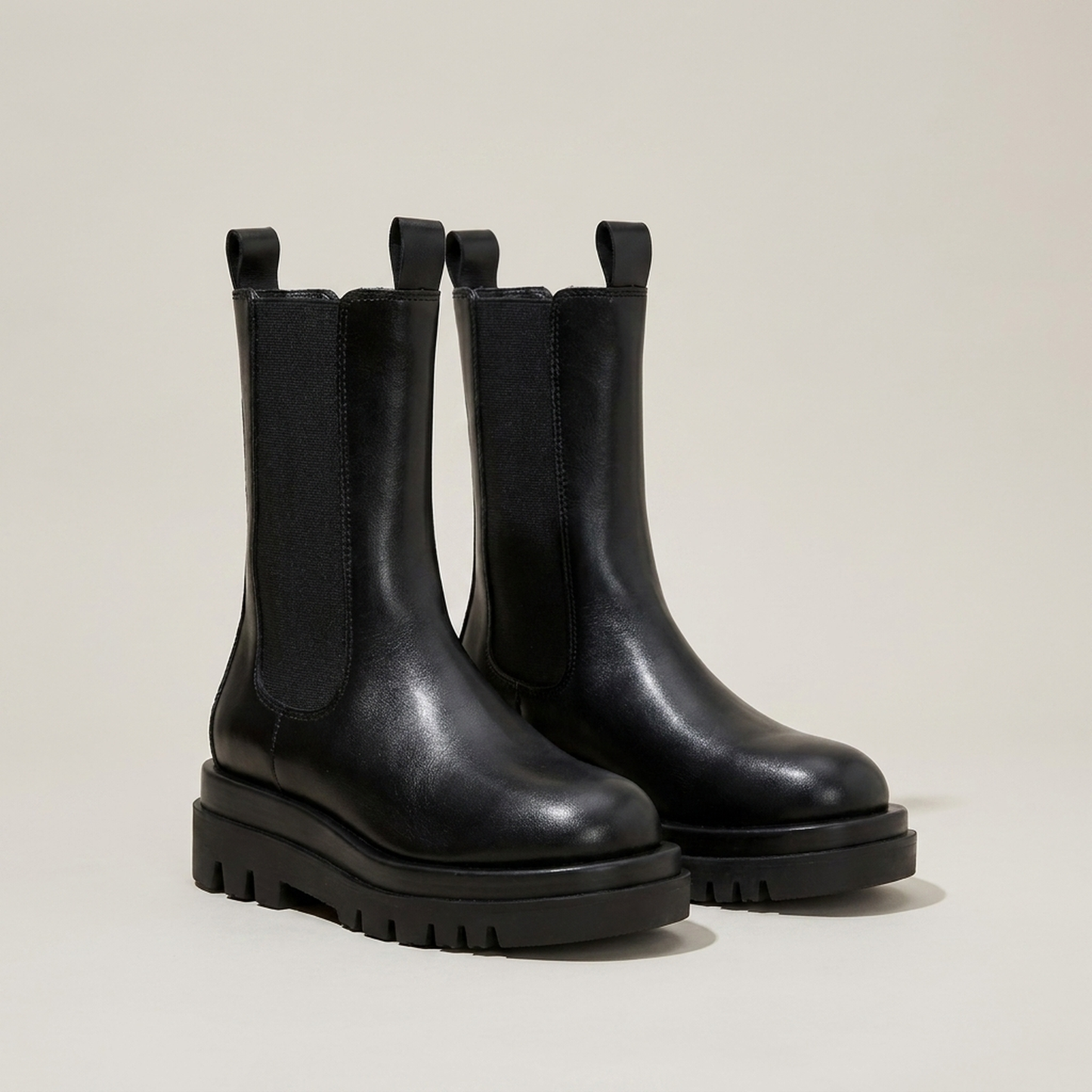 PLUXSTYLE::numise::urban-platform-chelsea-boots::pack-black