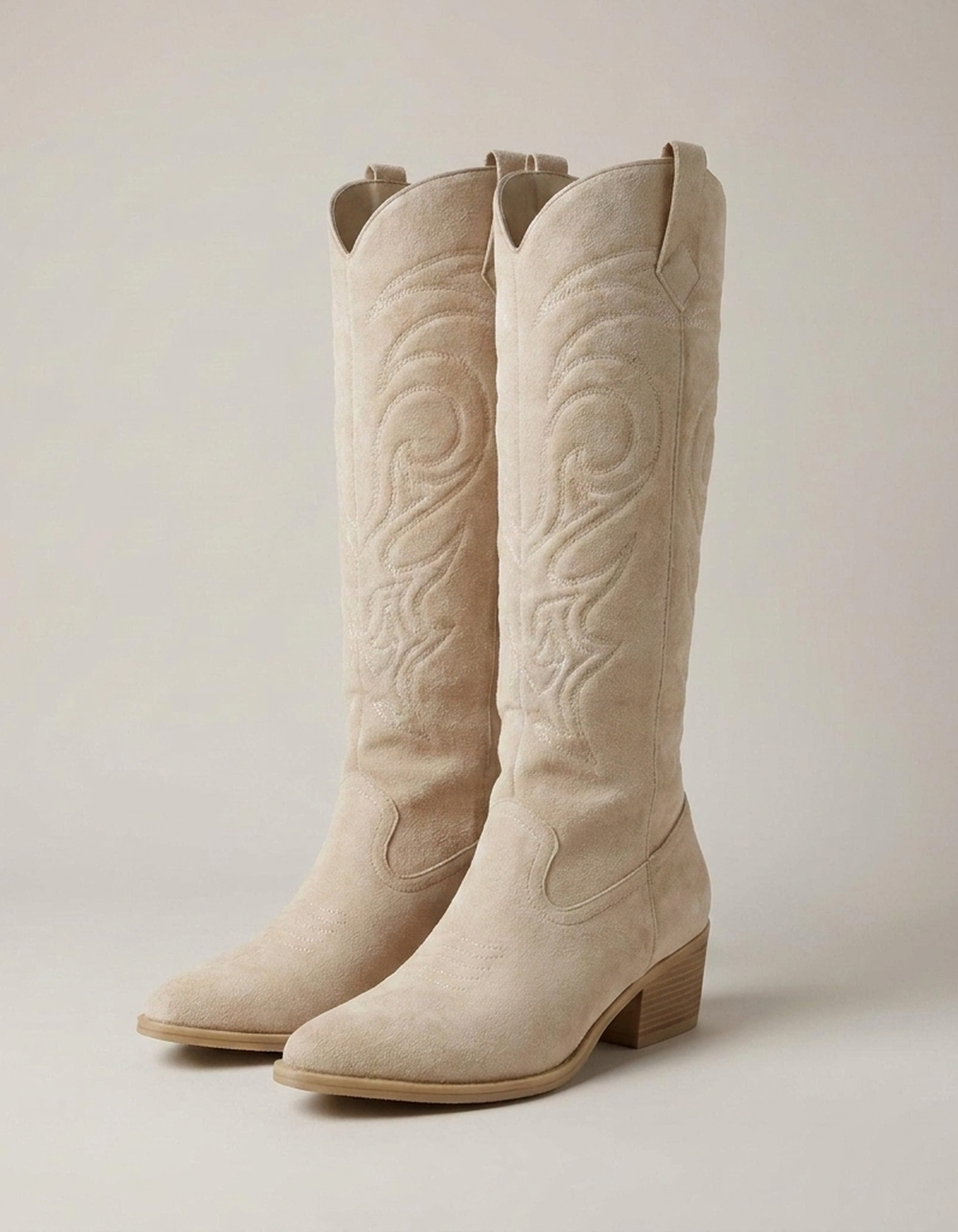 PLUXSTYLE::numise::embroidered-knee-high-western-boots::closeup-detail