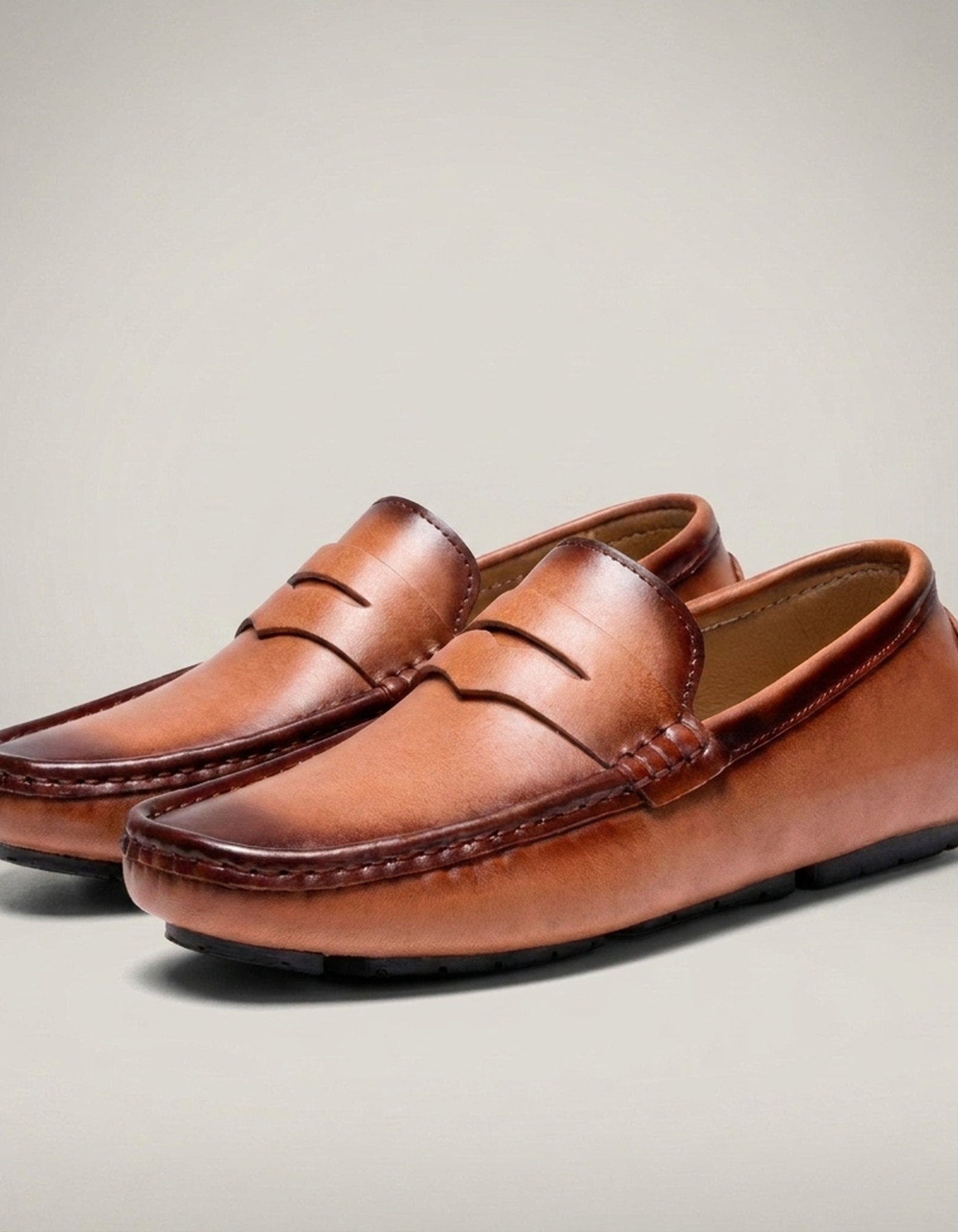 PLUXSTYLE::numise::mens-round-toe-penny-loafers::closeup-detail