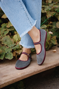 PLUXSTYLE::numise::adjustable-strap-mary-jane-footwear::lifestyle-keep-1