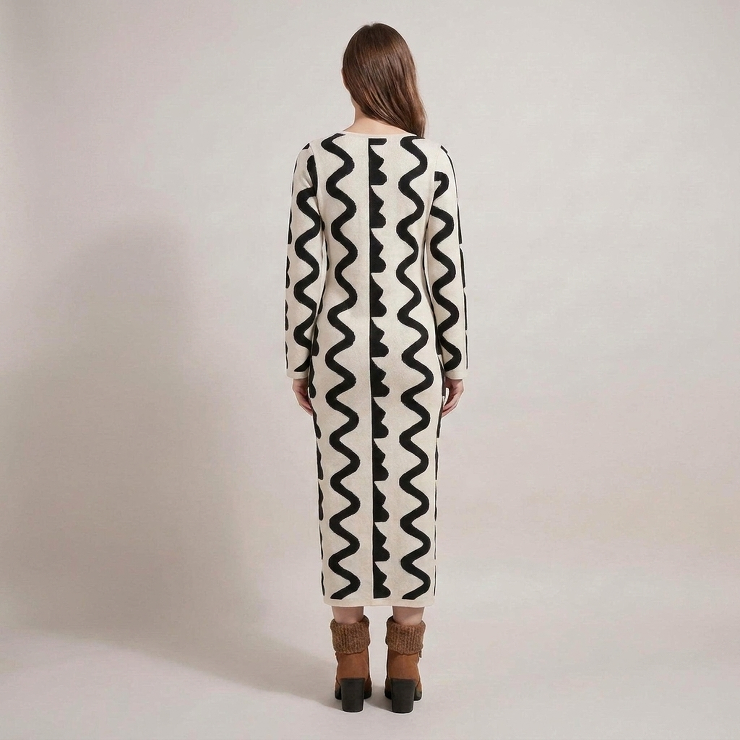 PLUXSTYLE::numise::wave-pattern-midi-dress::back