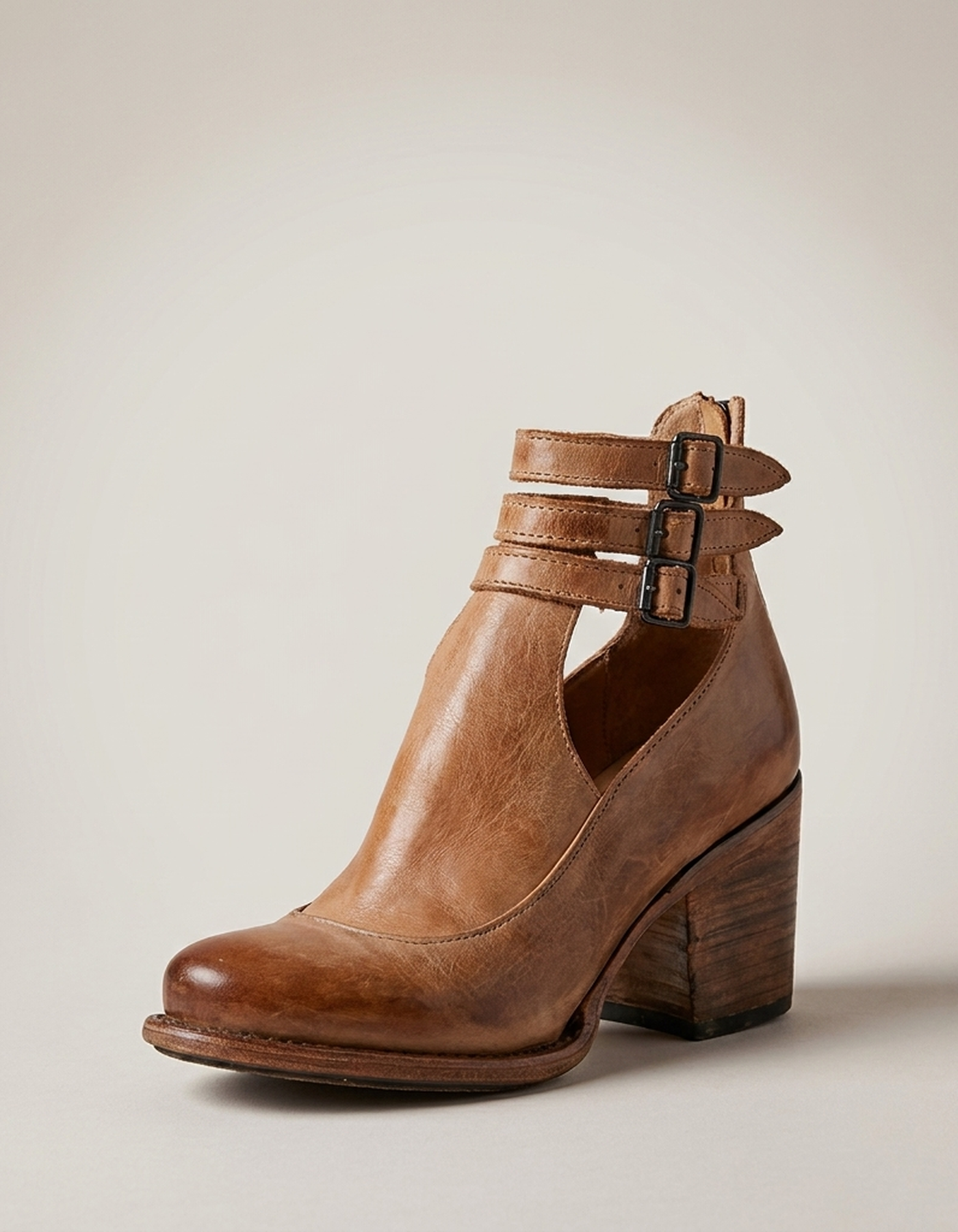PLUXSTYLE::numise::strappy-block-heel-ankle-boots::closeup-hero