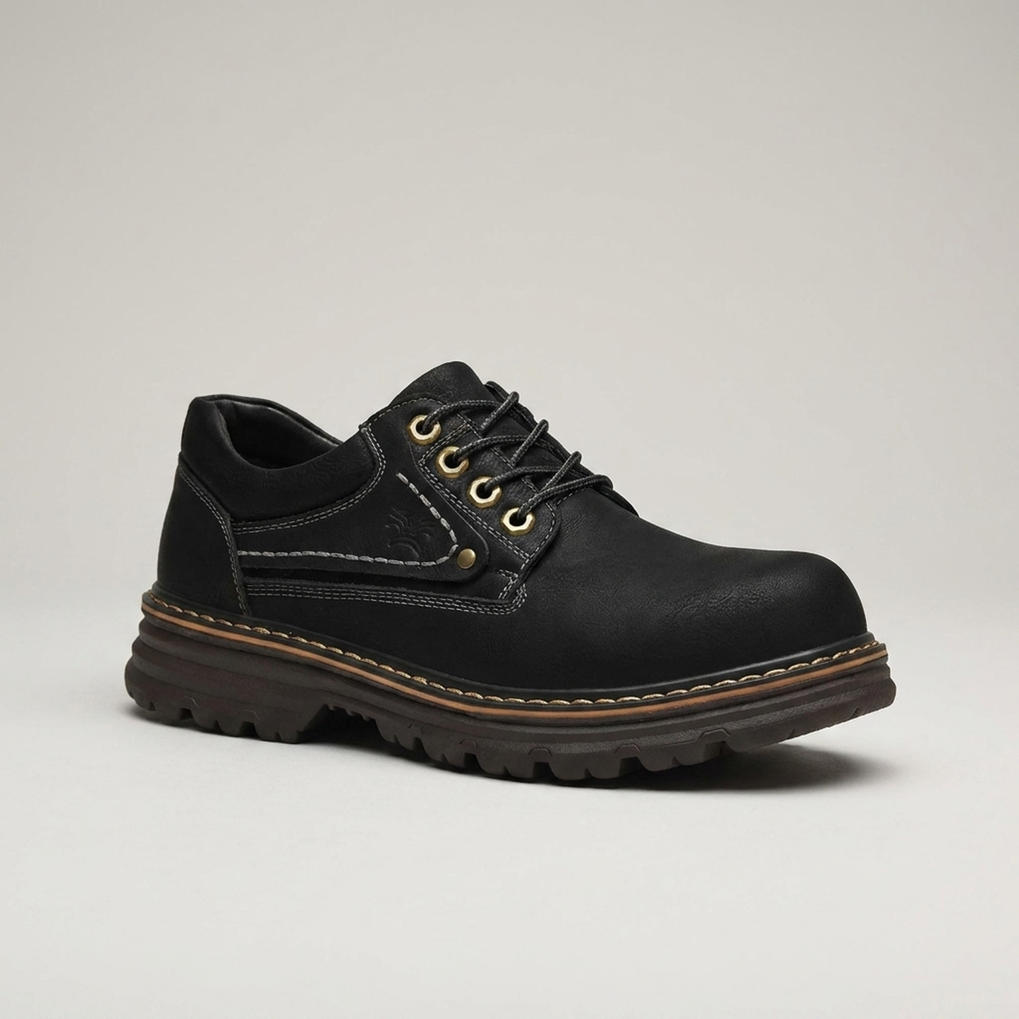PLUXSTYLE::numise::mens-refined-oxford-shoes::closeup-hero