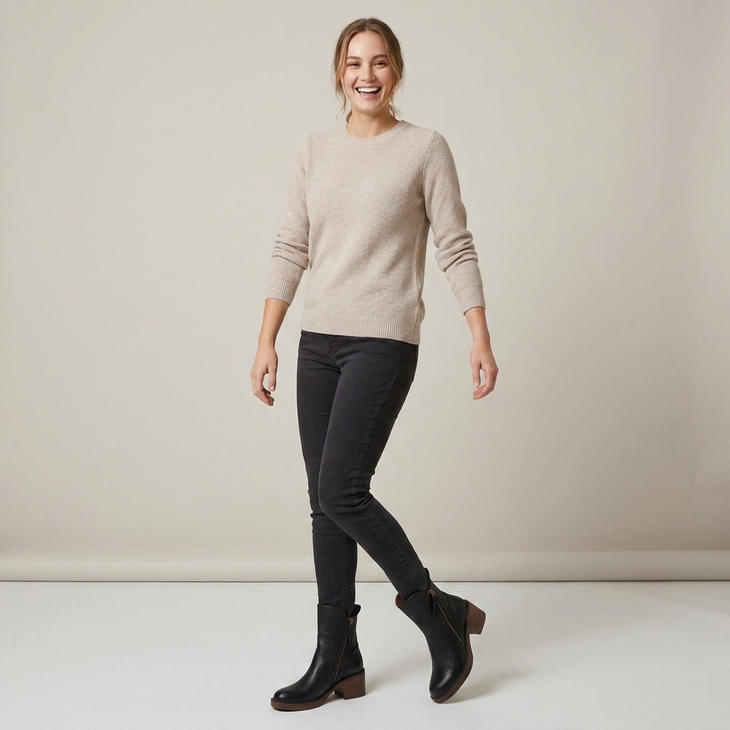 PLUXSTYLE::numise::refined-everyday-ankle-boots::zoom-out