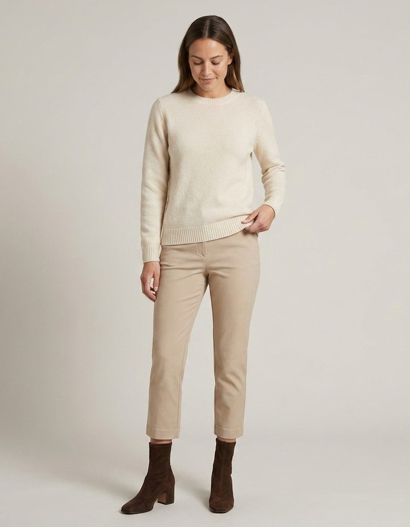 PLUXSTYLE::numise::claudia-comfort-block-heel-ankle-boots::zoom-out