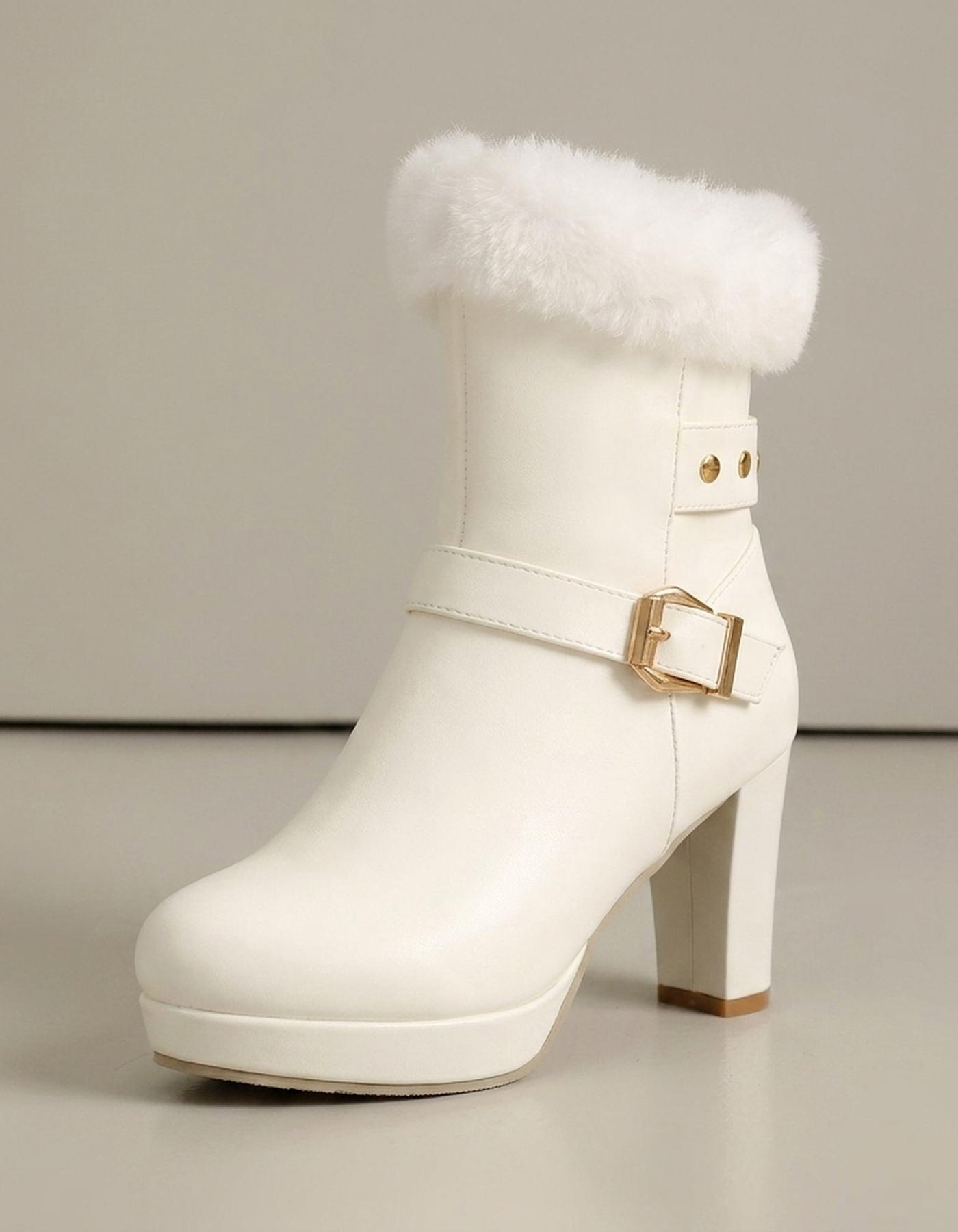 PLUXSTYLE::numise::cozy-platform-ankle-boots::closeup-hero