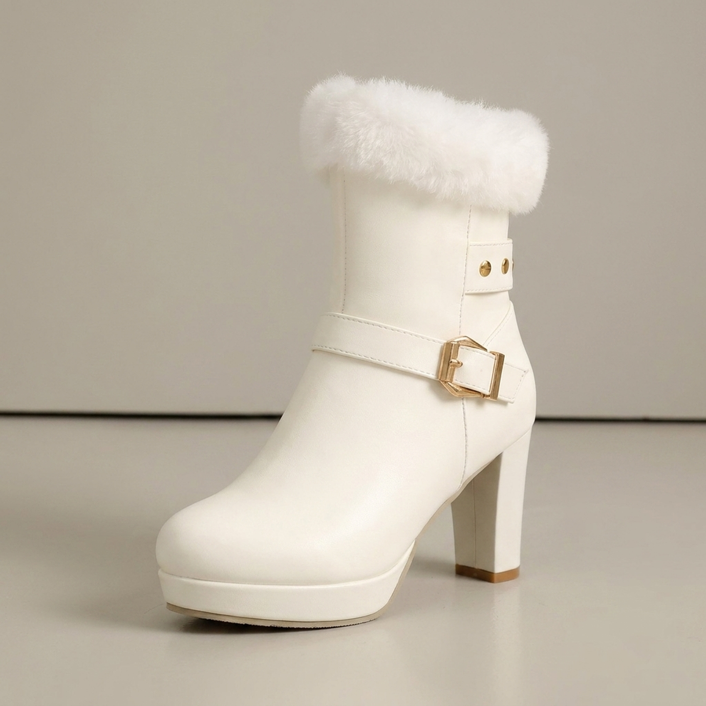 PLUXSTYLE::numise::cozy-platform-ankle-boots::closeup-hero