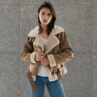 PLUXSTYLE::numise::belted-aviator-parka::lifestyle-keep-1