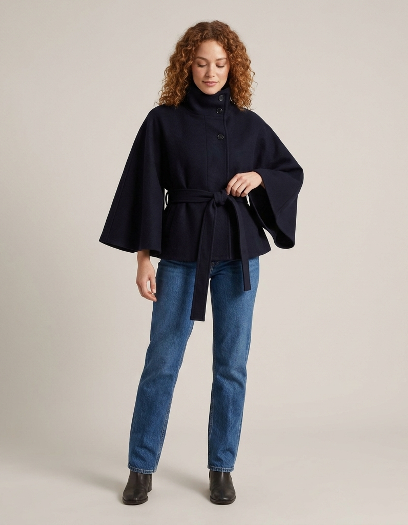 PLUXSTYLE::numise::cape-sleeve-belted-parka::front