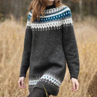 PLUXSTYLE::numise::nordic-sweater-dress::lifestyle-keep-1
