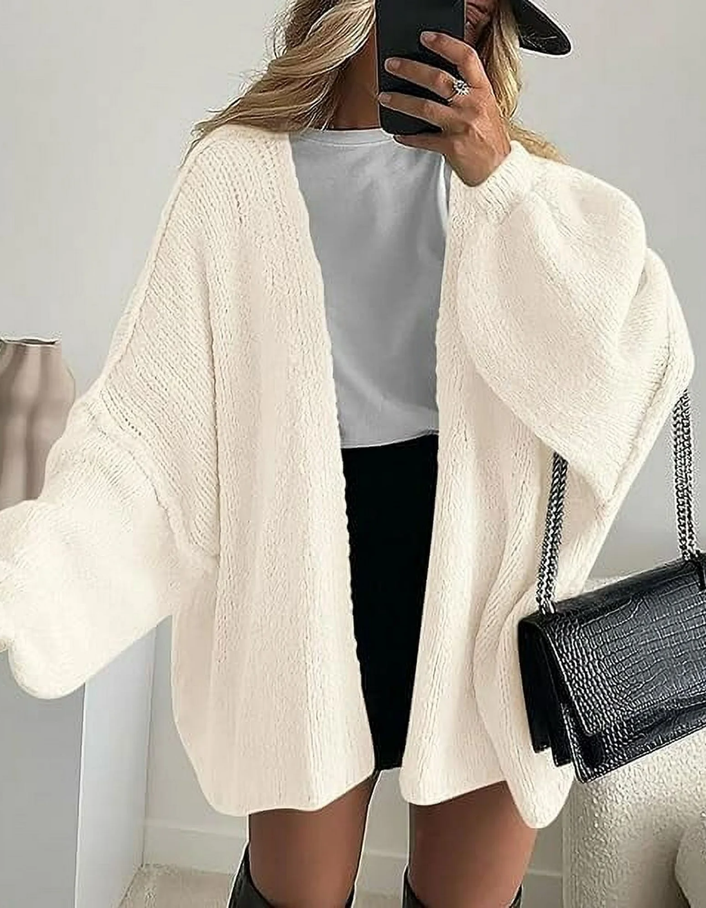 PLUXSTYLE::numise::oversized-maxi-cardigan::lifestyle-keep-2