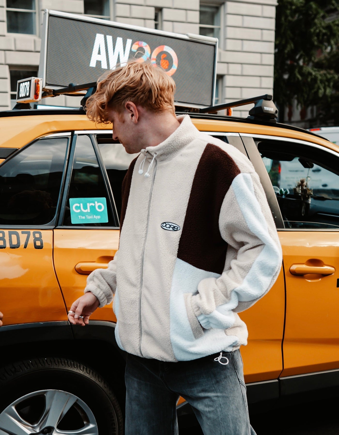 PLUXSTYLE::numise::franklin-retro-parka::lifestyle-keep-2