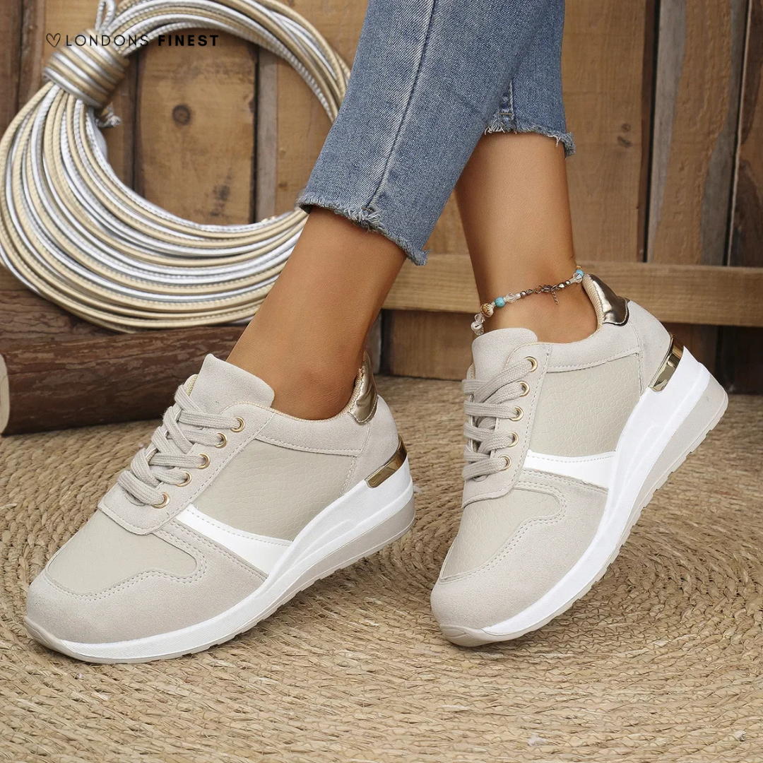 PLUXSTYLE::numise::everyday-lace-up-platform-sneakers::lifestyle-keep-1