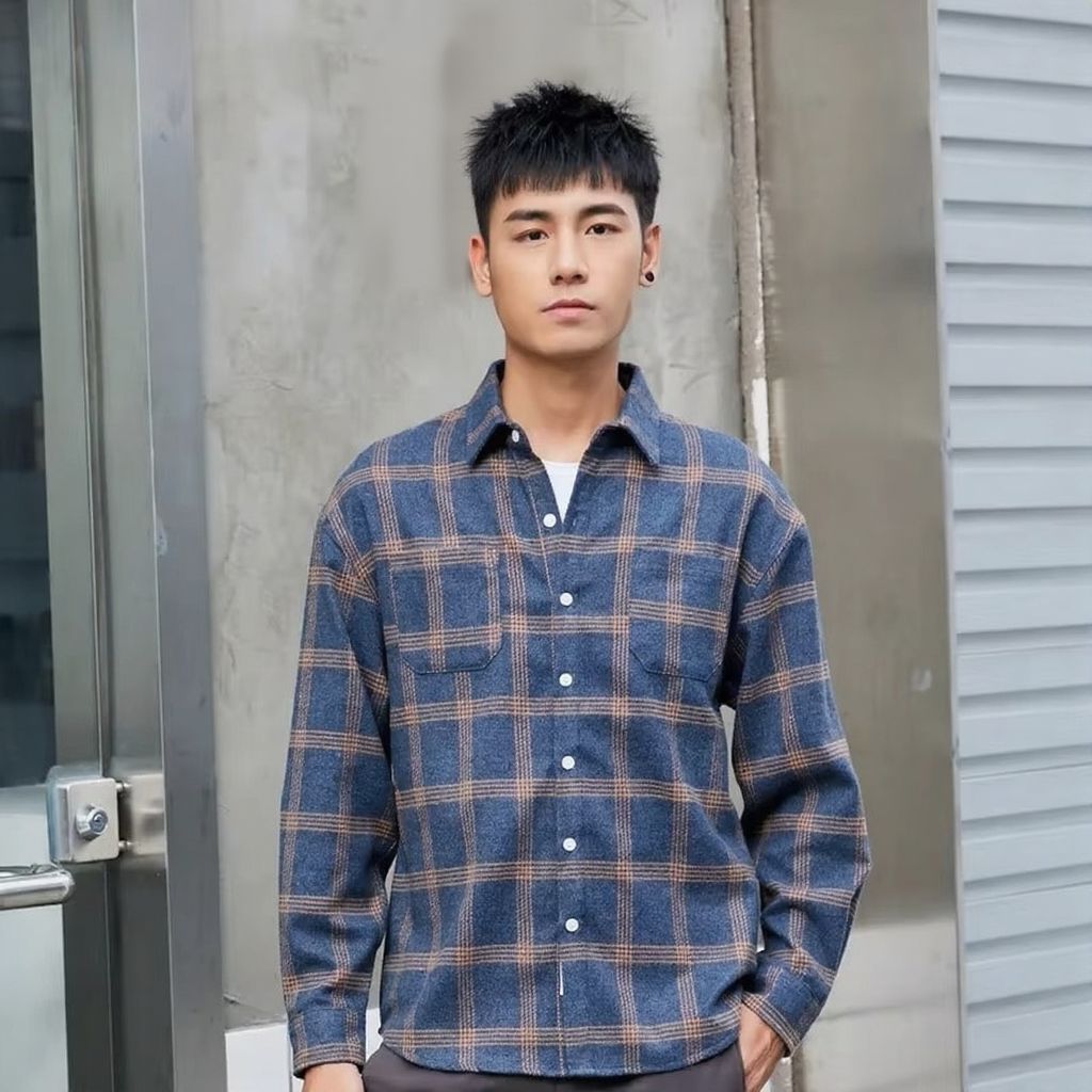 PLUXSTYLE::numise::mens-blue-plaid-button-down-top::lifestyle-keep-1