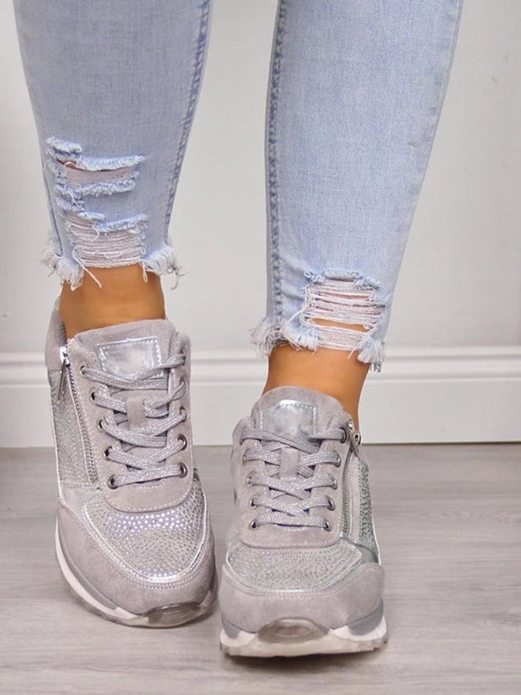PLUXSTYLE::numise::side-zip-platform-sneakers::lifestyle-keep-1